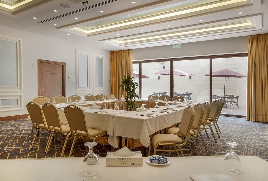 Gerasa Hotel Amman Buitenkant foto
